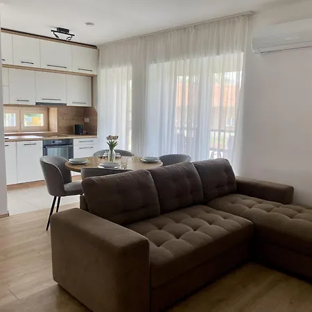Nest Apartment Sárvár
